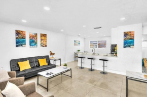 New Stylish 2 Bdrm Mins To Beach & Aventura Mall